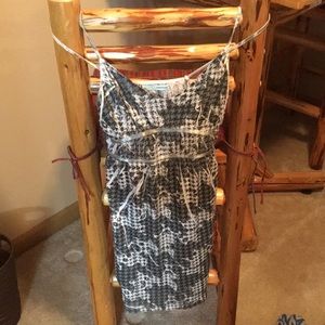 Maurices lg top black green and white